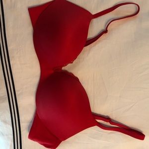 Victoria secret bra 36B